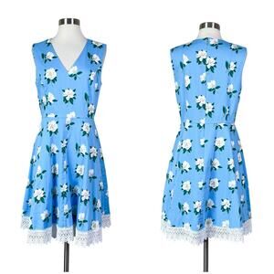 Draper James | Magnolia Love Blue Floral Fit Flare Lace Hem Preppy Dress 8 EUC